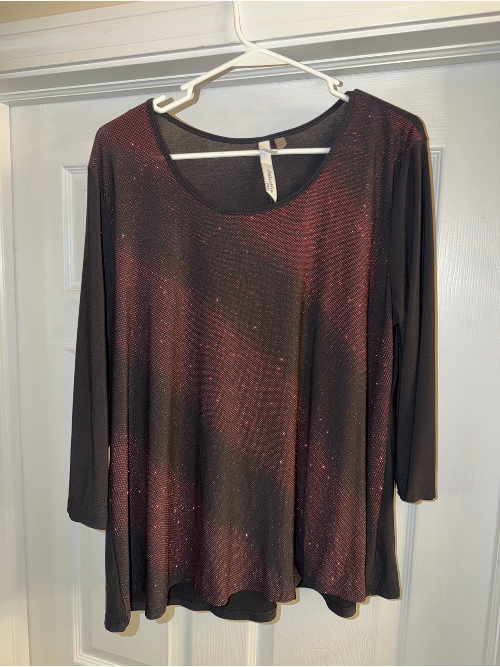 Collection Petite Metallic Ombre Scoop Neck Top - Black & Wine